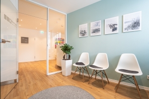 Braunschweiger Zahnarzt Mike Fieger - Wartezimmer