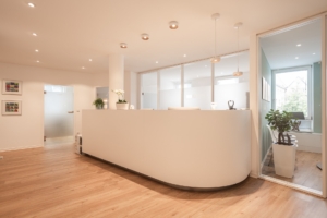 Braunschweiger Zahnarzt Mike Fieger - Empfang