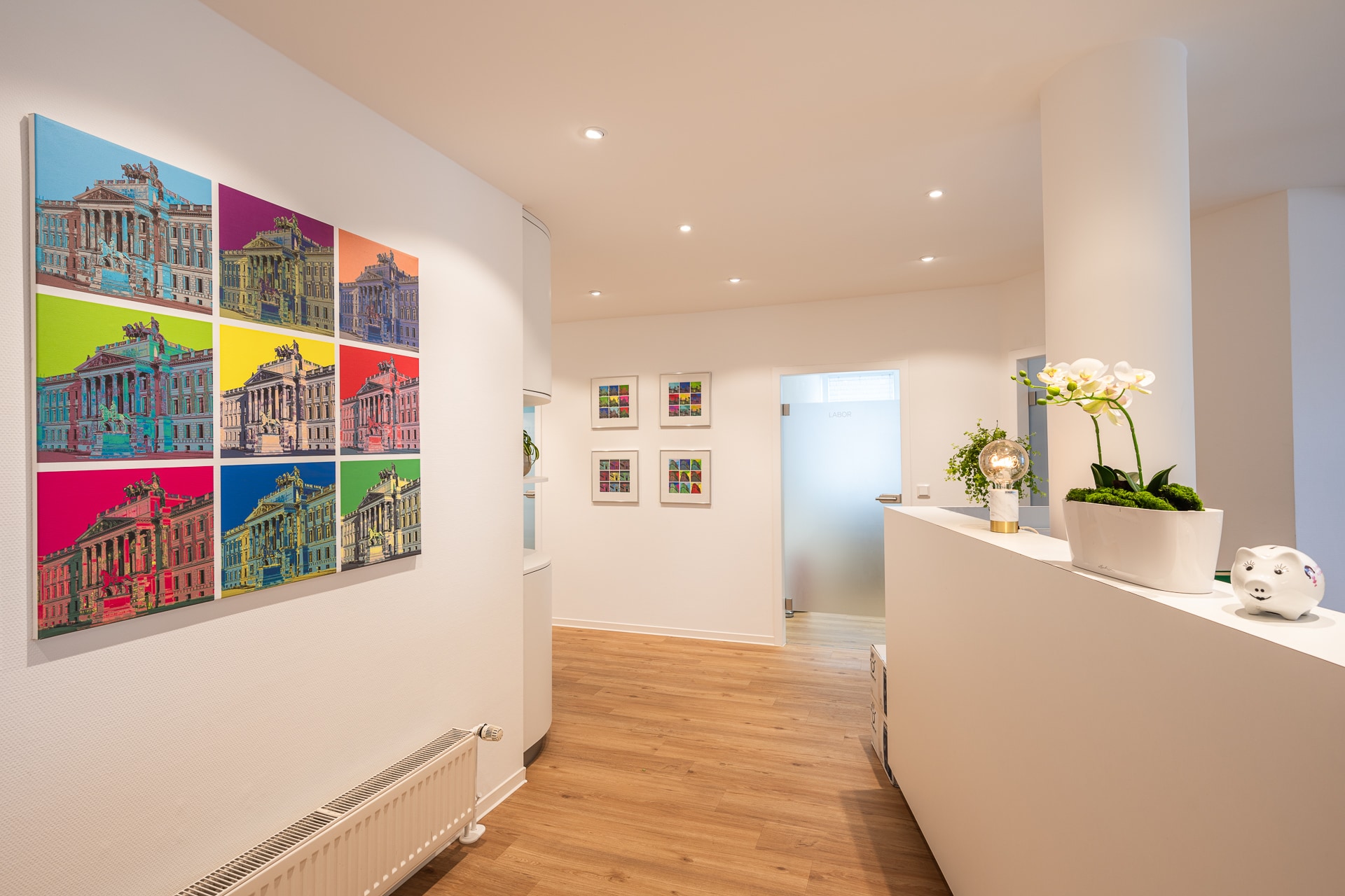 Braunschweiger Zahnarzt Mike Fieger - Flur